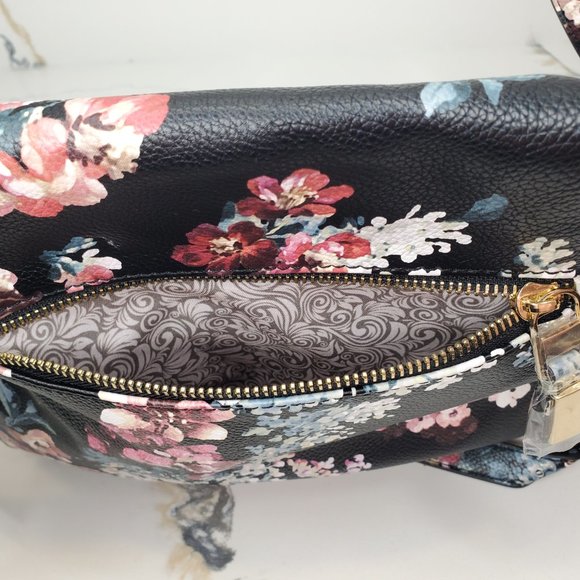 Floral Crossbody Purse - Picture 8 of 9